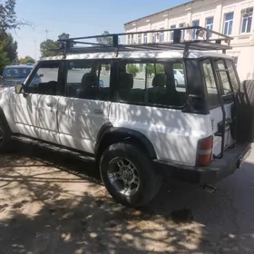 Nissan Patrol 1994