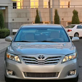 Toyota Camry 2010