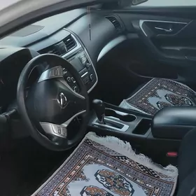 Nissan Altima 2017