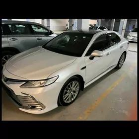 Toyota Camry 2022