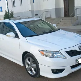 Toyota Camry 2011