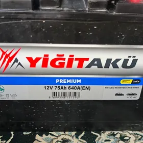 Akkumlyator