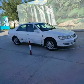 Toyota Camry 2000