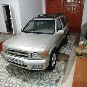 Nissan Pathfinder 2003