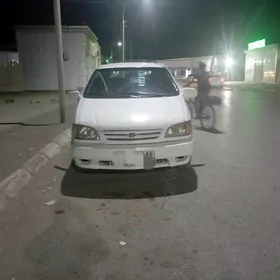 Toyota Sienna 2001