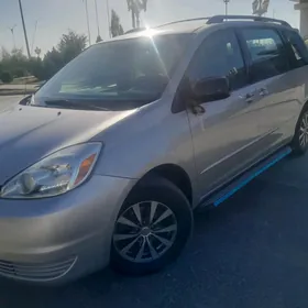 Toyota Sienna 2005