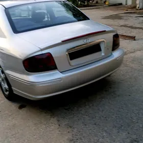 Hyundai Sonata 2003