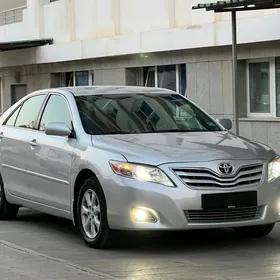 Toyota Camry 2010