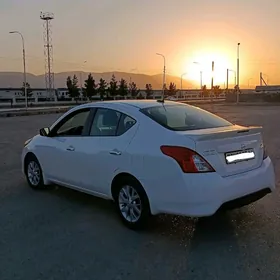 Nissan Versa 2017