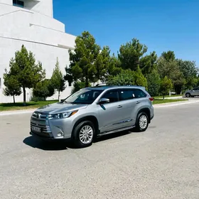 Toyota Highlander 2019