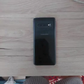 S10