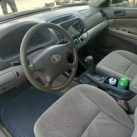 Toyota Camry 2003