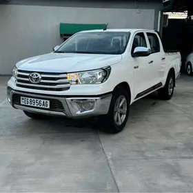 Toyota Hilux 2022