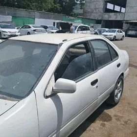 Nissan Sunny 1997