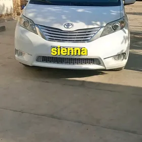 Toyota Sienna 2010