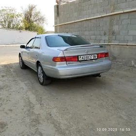Toyota Camry 2000