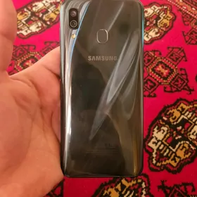 Samsung A30