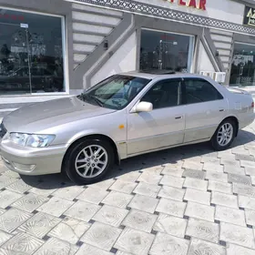 Toyota Camry 2001