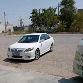 Toyota Camry 2010