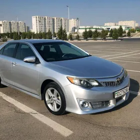 Toyota Camry 2013