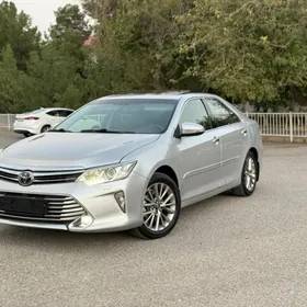 Toyota Camry 2015