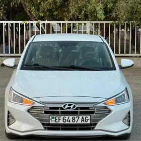 Hyundai Elantra 2020