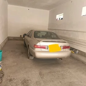 Toyota Camry 2001
