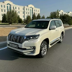 Toyota Land Cruiser Prado 2023
