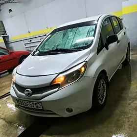 Nissan Versa Note 2013