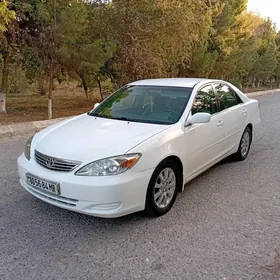 Toyota Camry 2004