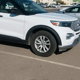 Ford Explorer 2021