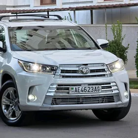 Toyota Highlander 2019