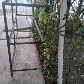стелаж