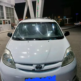 Toyota Sienna 2008
