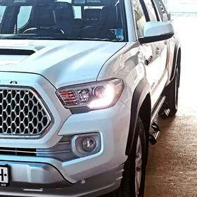 Toyota Tacoma 2018