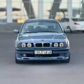 BMW E34 1990