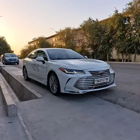 Toyota Avalon 2018