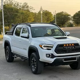 Toyota Tacoma 2023