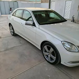Mercedes-Benz E350 2011