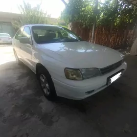 Toyota Carina 1995
