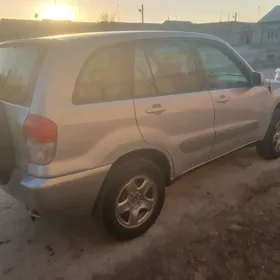 Toyota RAV4 2001