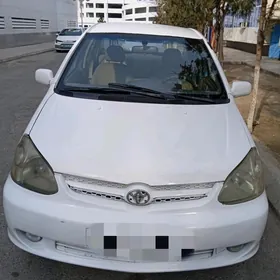 Toyota Echo 2003