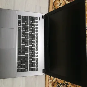 Laptop Kompyuter