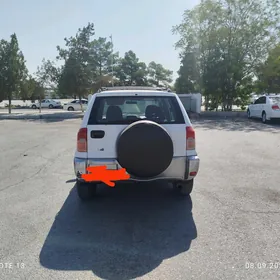 Toyota RAV4 2004