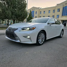 Lexus ES 350 2016