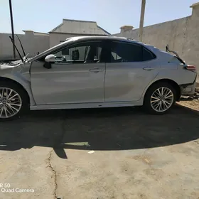 Toyota Camry 2020