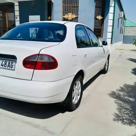 Daewoo Lanos 1999