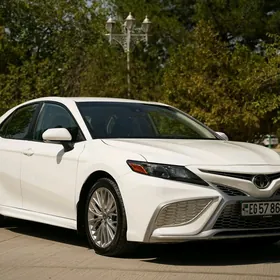 Toyota Camry 2022