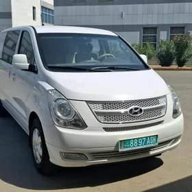Hyundai H-1 2011