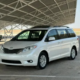 Toyota Sienna 2017